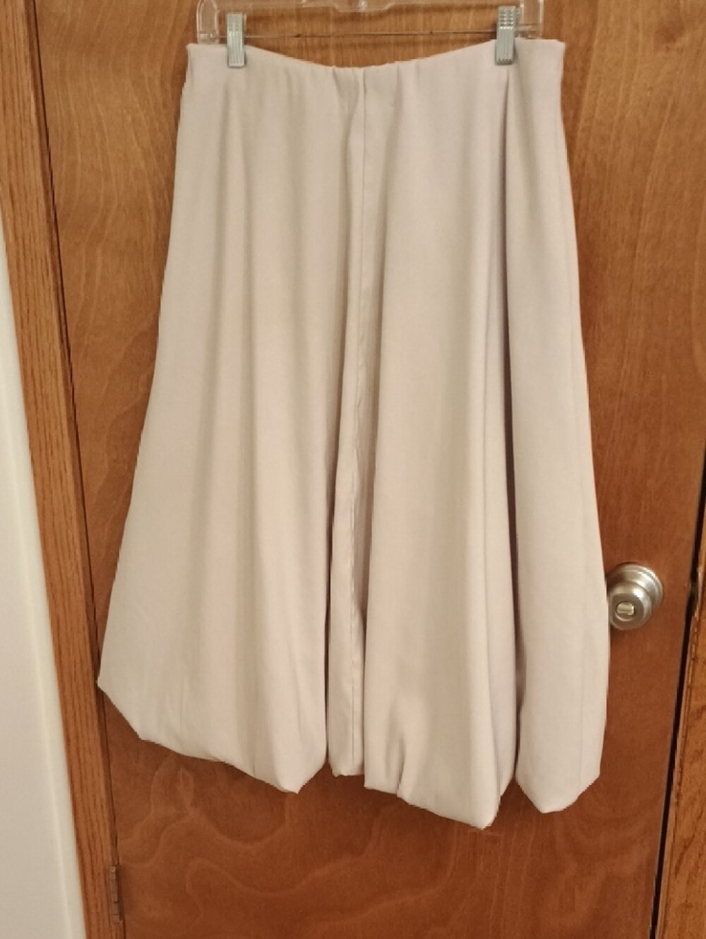 Zara Cream Balloon Midi Skirt with Subtle Shine - Picture 10 of 11